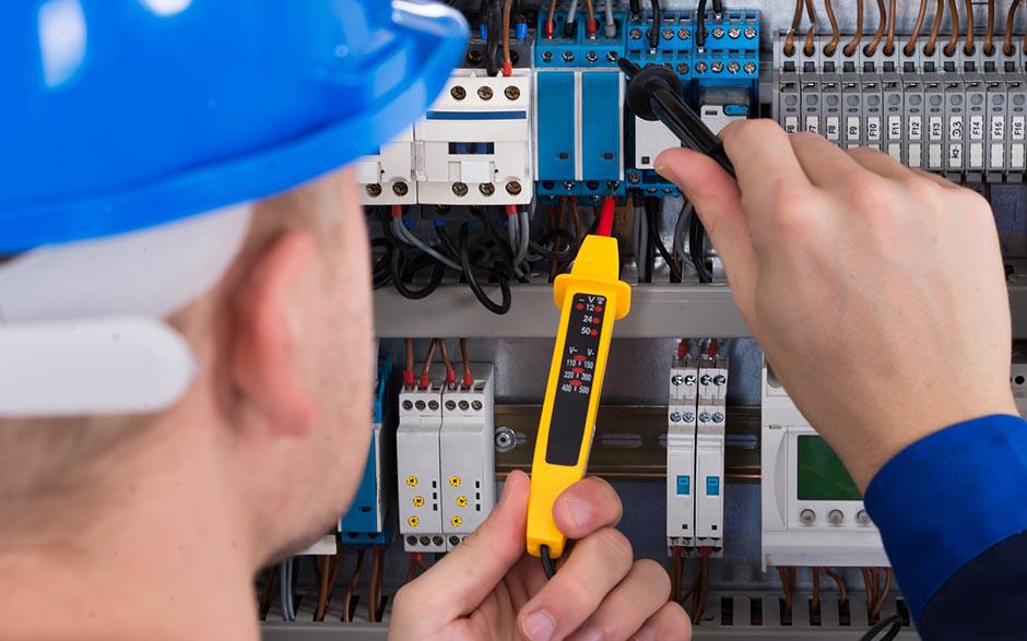 besoin d'un électricien Les Ulis